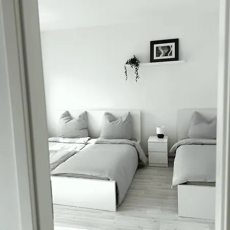 City-apartment Fuer Familien 5 Per, 8 Min Zum Hbf! *