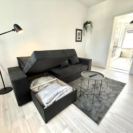 City-apartment Fuer Familien 5 Per, 8 Min Zum Hbf! דירה