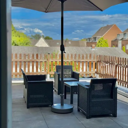 City-apartment Fuer Familien 5 Per, 8 Min Zum Hbf! דירה Mönchengladbach